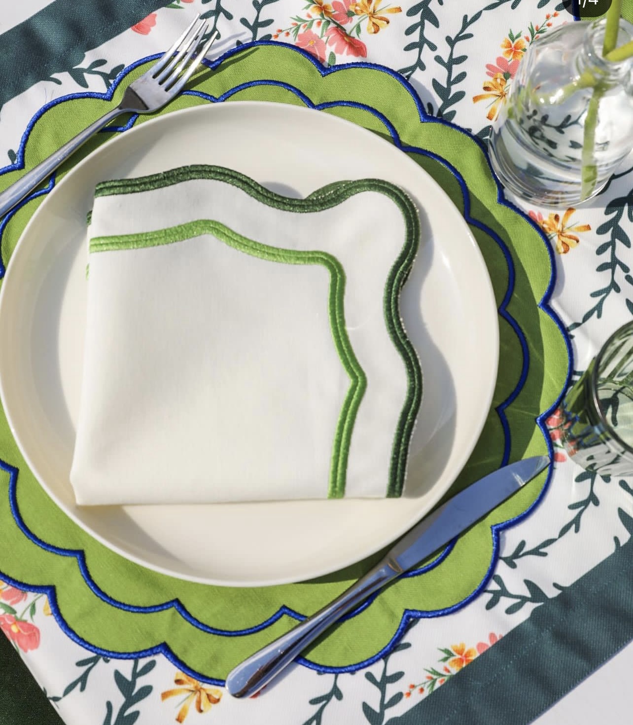 100% White Linen Flax Wedding Banquet Table Scallop Napkin Embroidery Edging For Restaurant