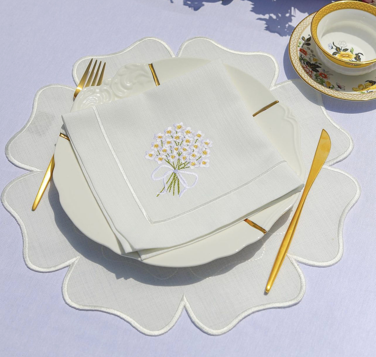 Custom Printed 100% Linen Cocktail Wedding Napkins Hand Embroidered Trim Logo Linen Dinner Napkin