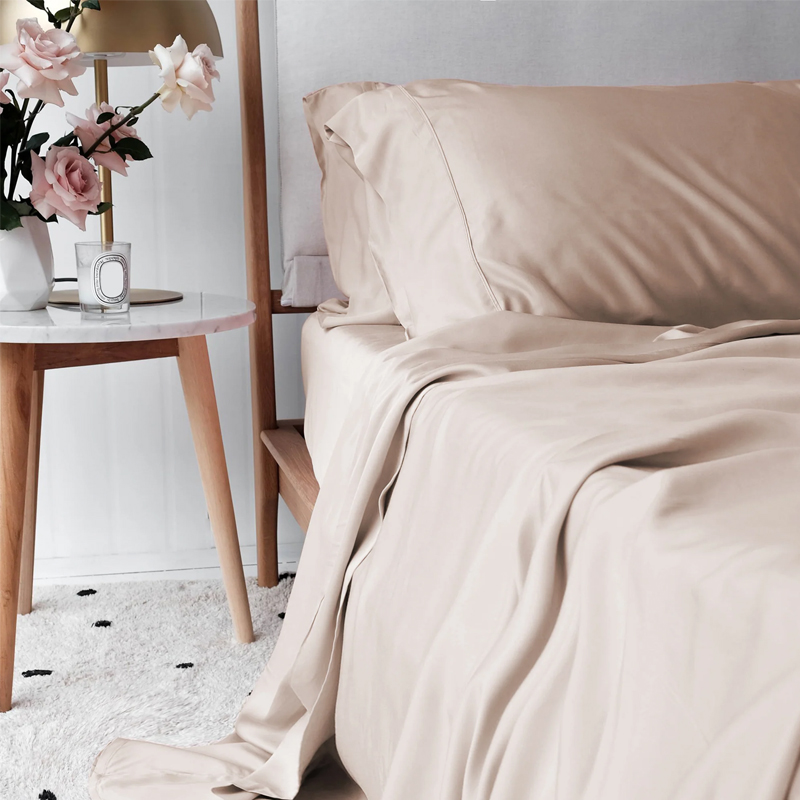 Soft hand feeling organic bamboo bedding set and bamboo bed sheets